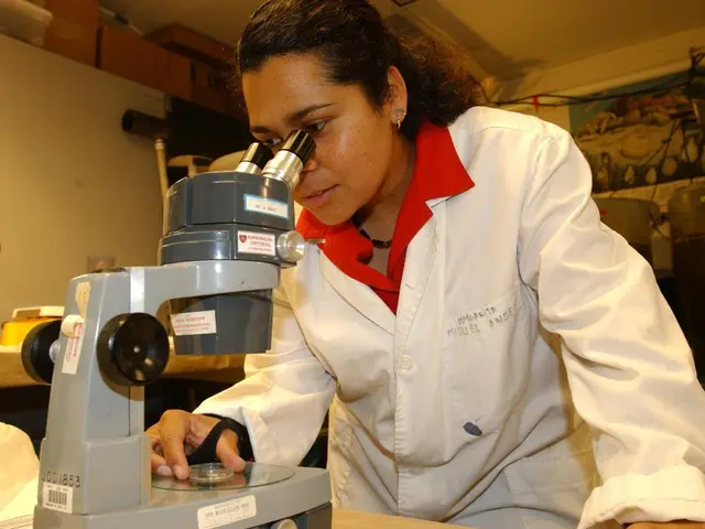 Selecting the Ideal Clinical Microscope: A Handbook for Anatomical and Pathological Studies