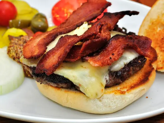 Low-calorie foods do not promote weight loss. The misconception persists.