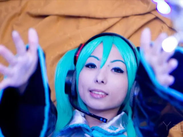 Exercises to alleviate muscular tightness, nerve compression, and related neck discomfort