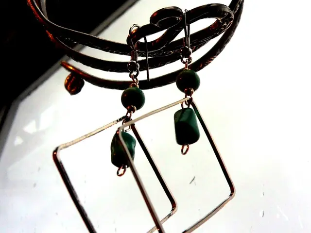 Clogged Ears: Origin, Solutions, and When to Consult a Medical Professional