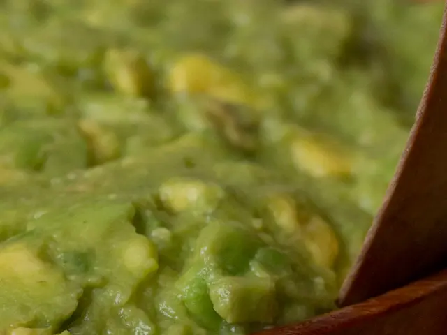 Organic frozen meals catering to self-reliance for infants aged six months