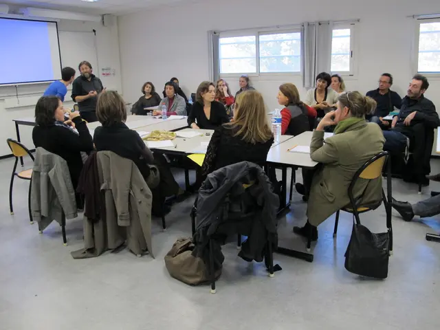 Groups for Schizophrenia Support: Options for Family Members and Online Resources