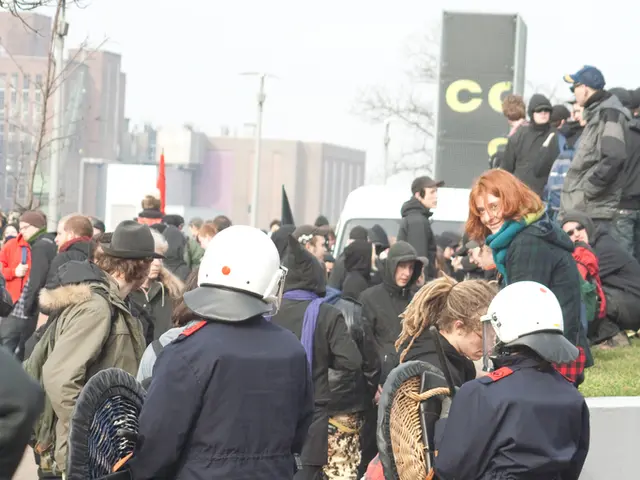 On a day off in Sochi, a police officer intervened to rescue a man suffering from a heart attack.