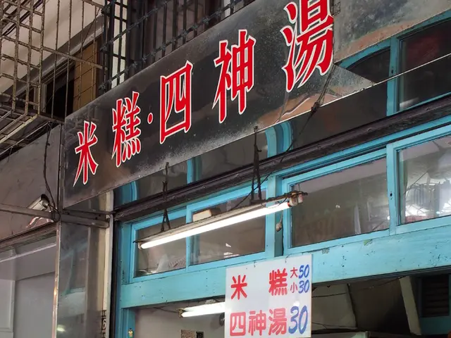 Essential Emergency Preparedness Items to Acquire for Elderly Individuals