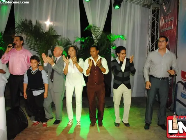 Humorous remarks and delayed paternal encouragement.