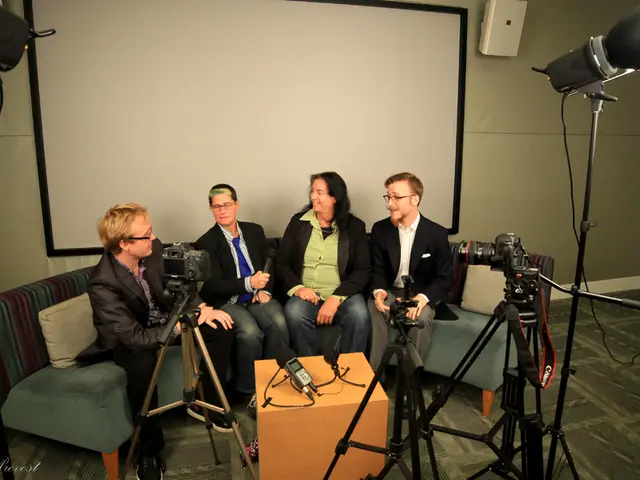 Exploring the Emotional Aspects of Comedy Education and Presentations: Understanding Affective...