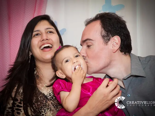 Struggles in Parenthood: Websites Face Challenges on the Path to Parenting